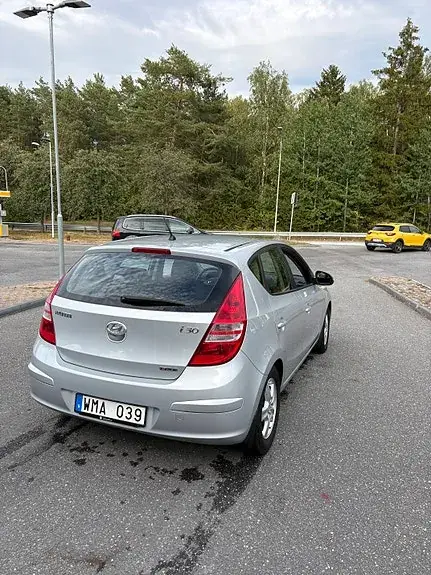 Hyundai I30 2010 photo 4