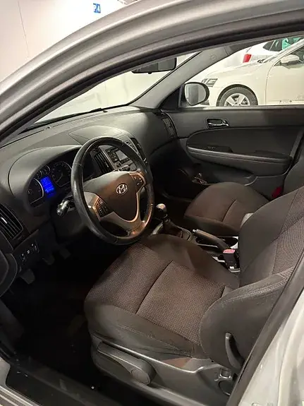 Hyundai I30 2010 photo 5