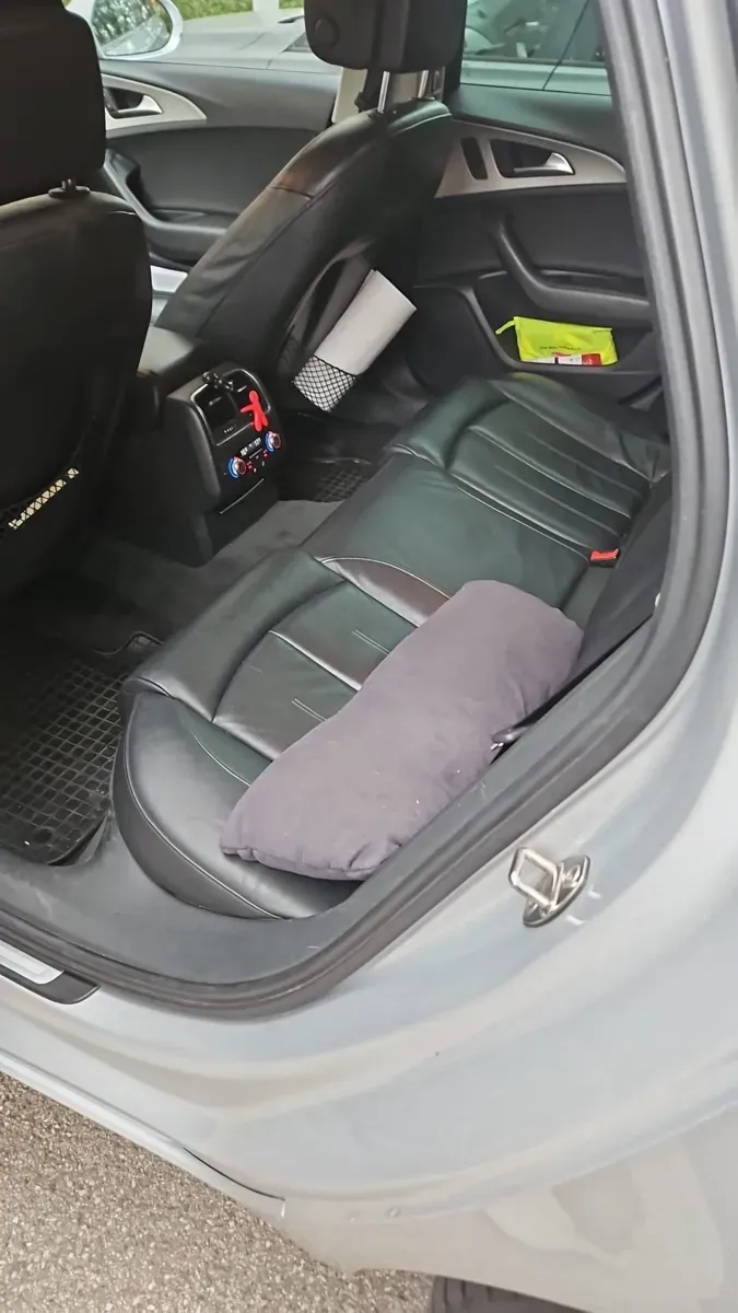 Audi A6 2011 photo 2