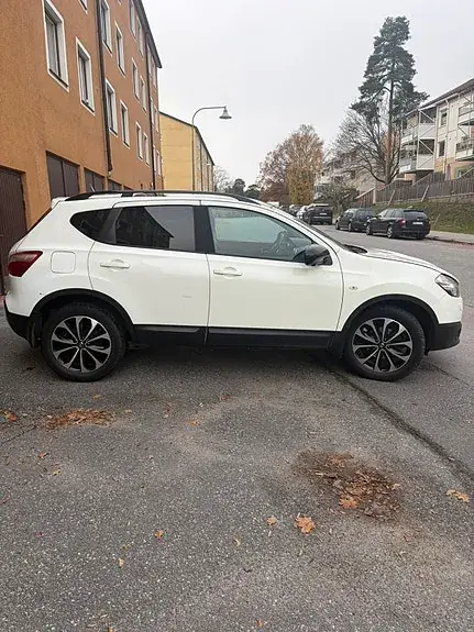 Nissan Qashqai 2013 photo 2