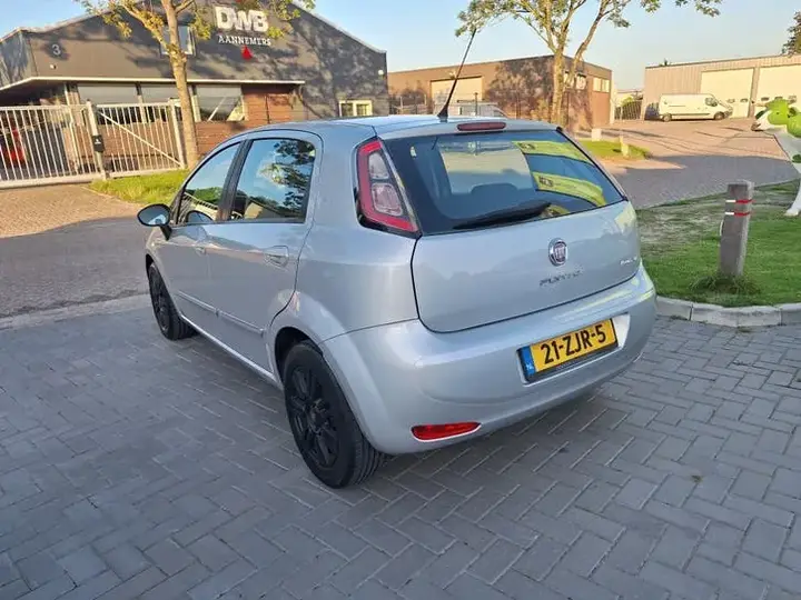 Fiat Punto Evo 2012 photo 4