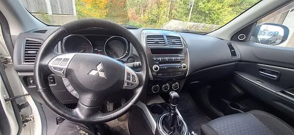Mitsubishi Asx 2012 photo 5