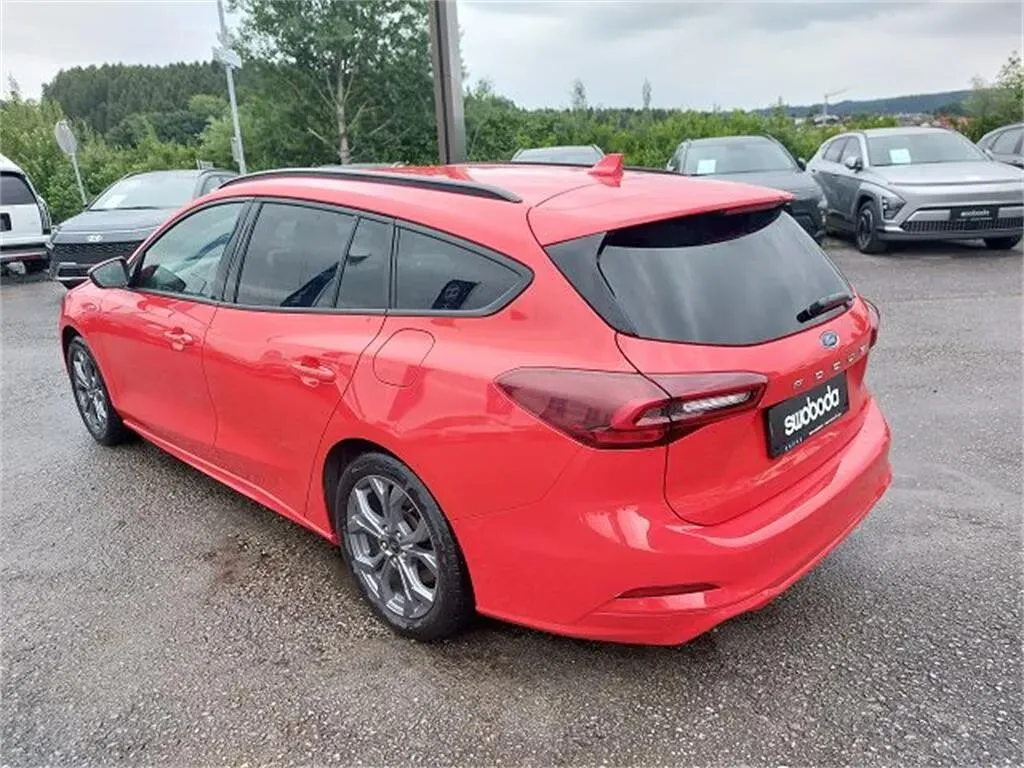 Ford Focus 2022 photo 3