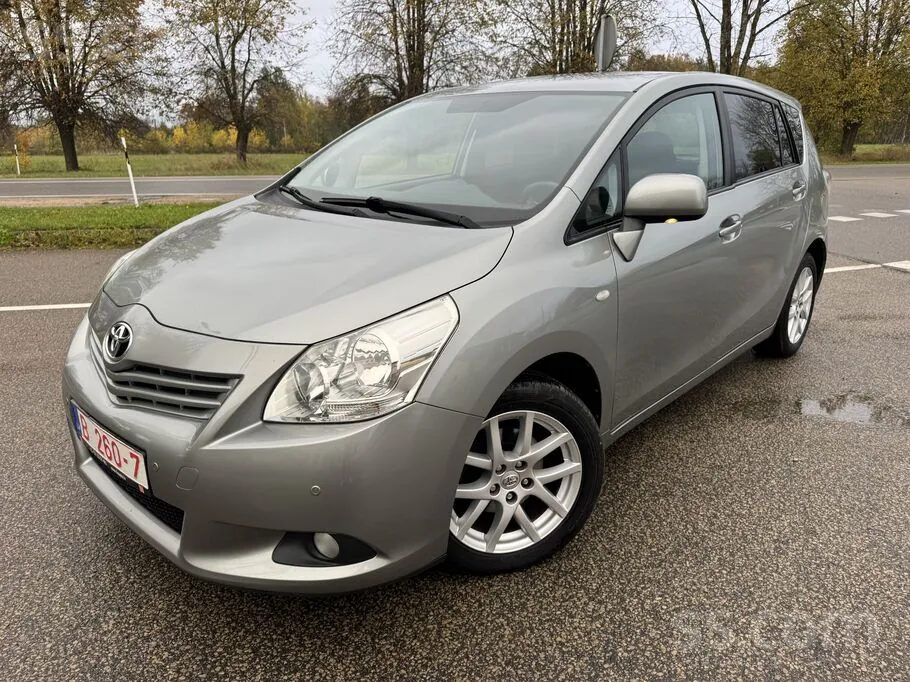 Toyota Verso 2012 photo 5