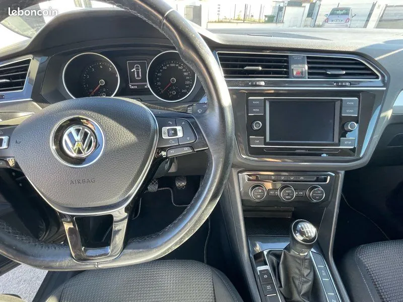Volkswagen Tiguan 2018 photo 3