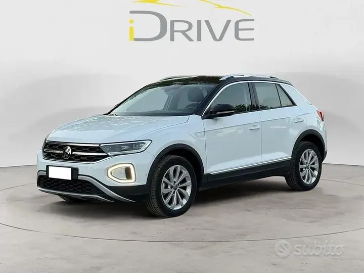 Volkswagen T-Roc 2023 photo 3