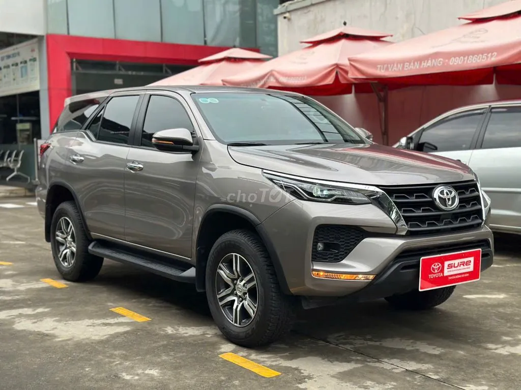 Toyota Fortuner 2024 photo 3