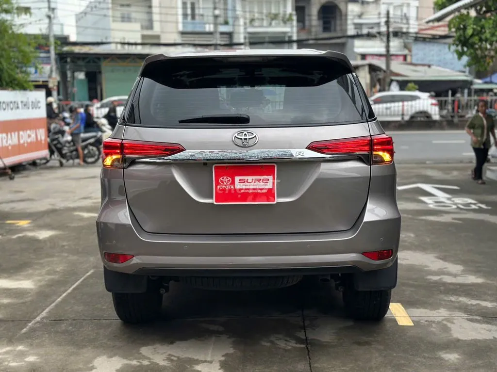 Toyota Fortuner 2024 photo 4