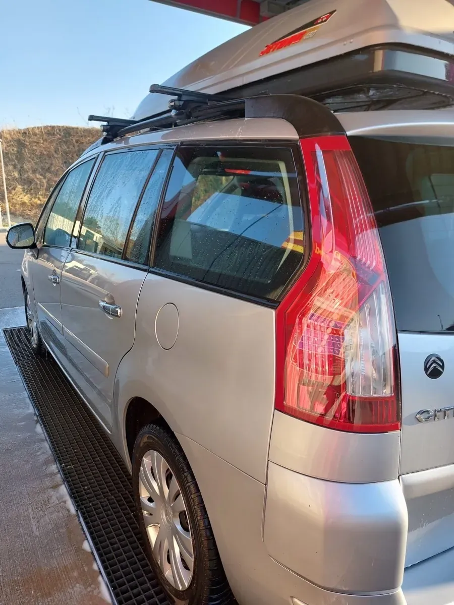 Citroen C4 Picasso 2010 photo 3