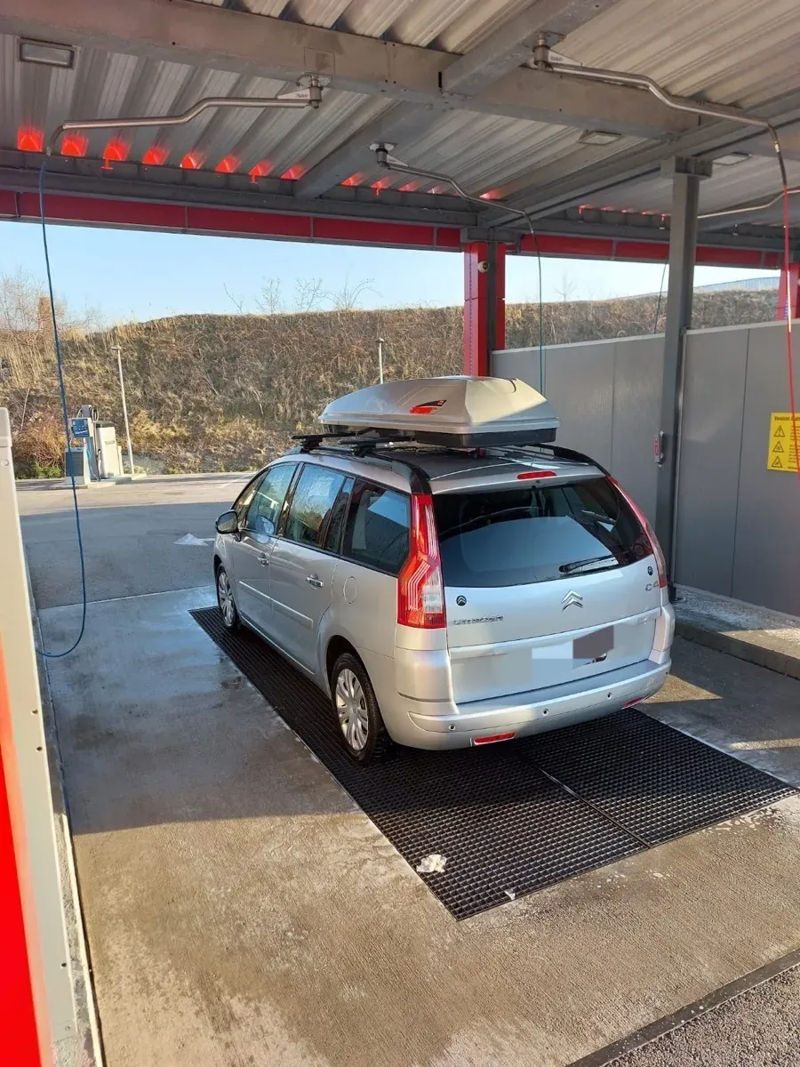 Citroen C4 Picasso 2010 photo 2