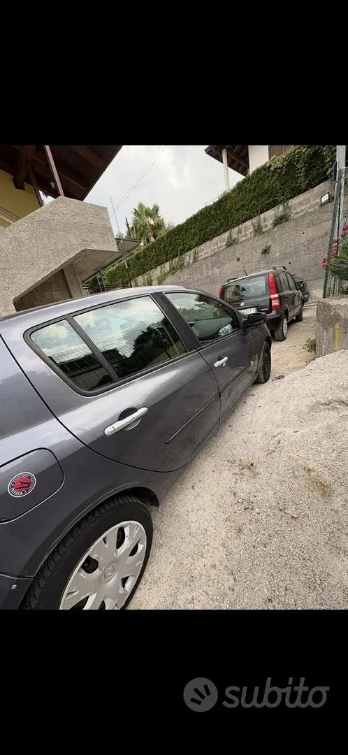 Renault Clio 2014 photo 2