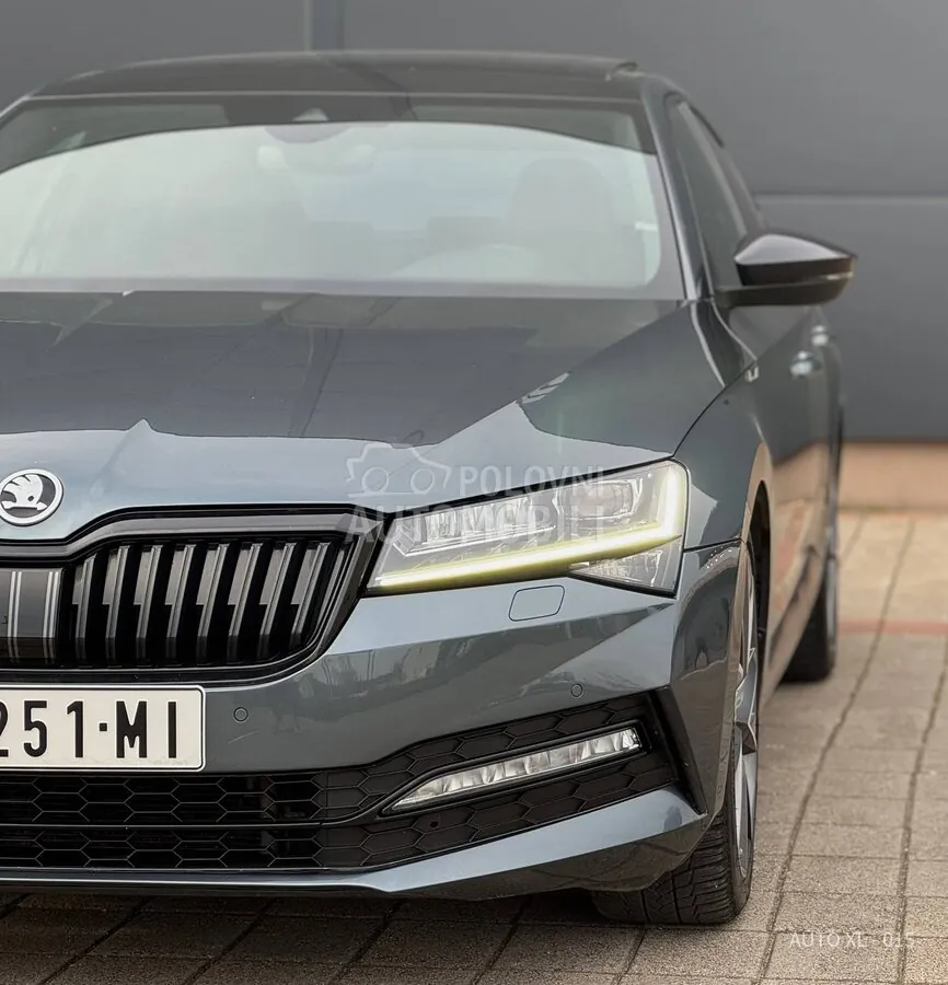 Skoda Superb 2019 photo 3