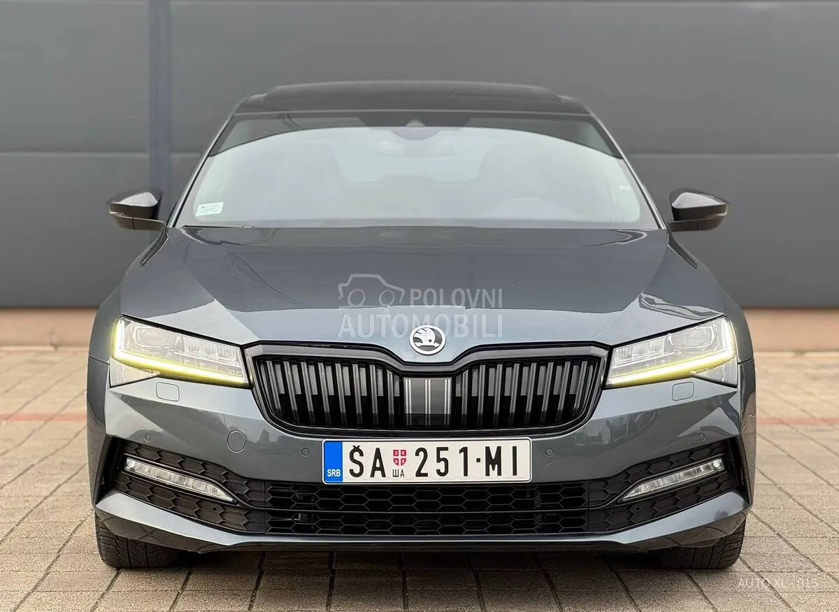 Skoda Superb 2019 photo 2