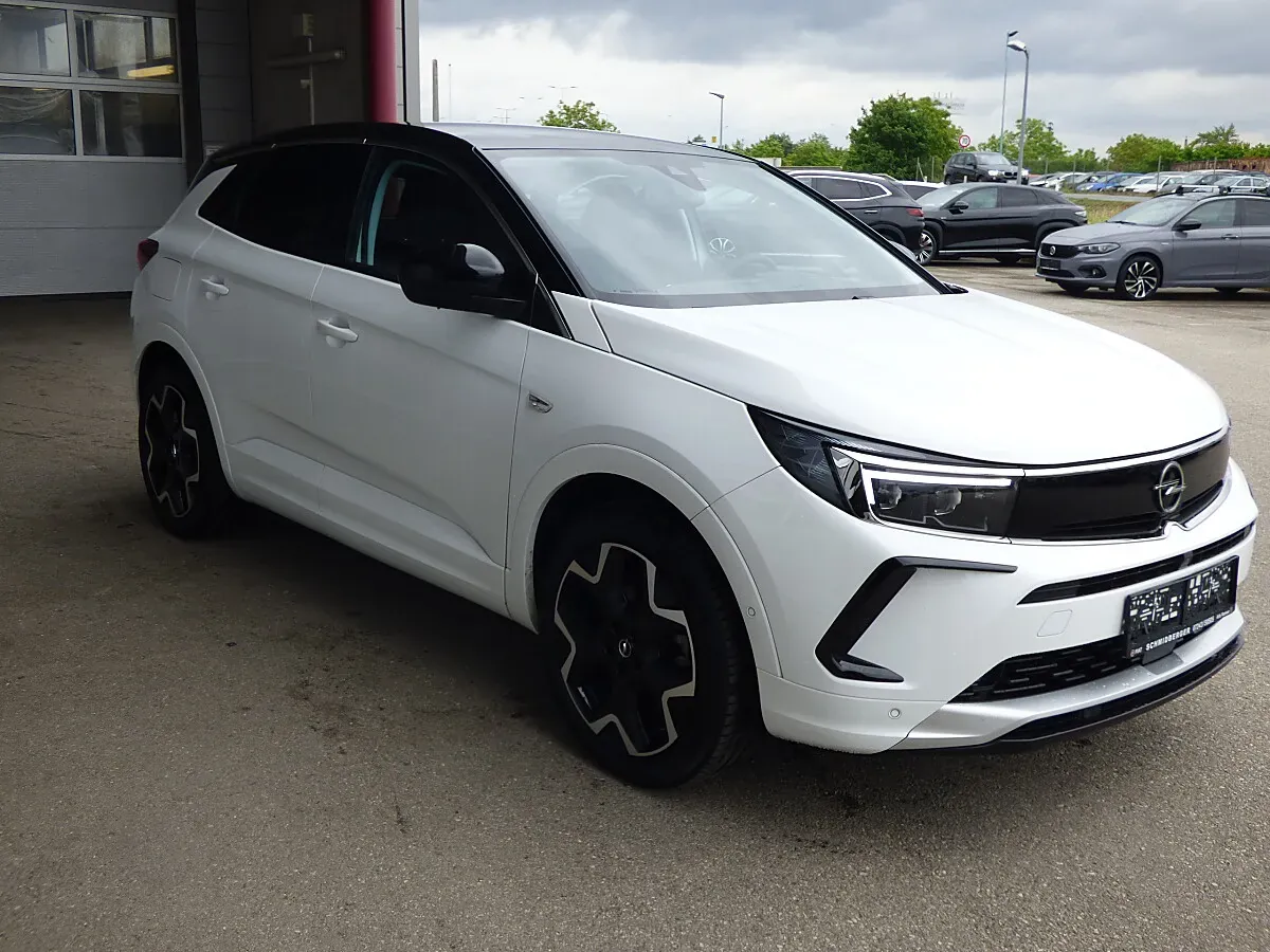 Opel Grandland 2023 photo 2