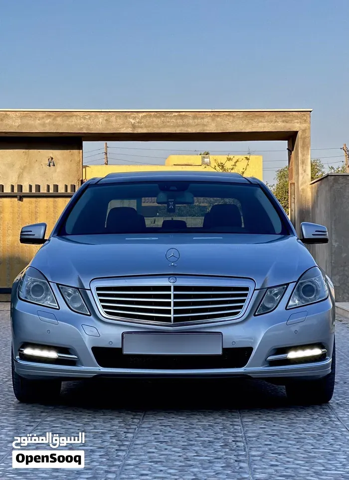 Mercedes-Benz E-Class 2012 photo 2