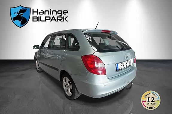 Skoda Fabia 2011 photo 5
