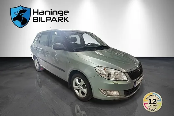 Skoda Fabia 2011 photo 3