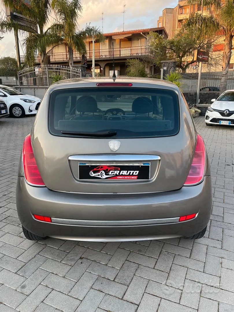 Lancia Ypsilon 2004 photo 5