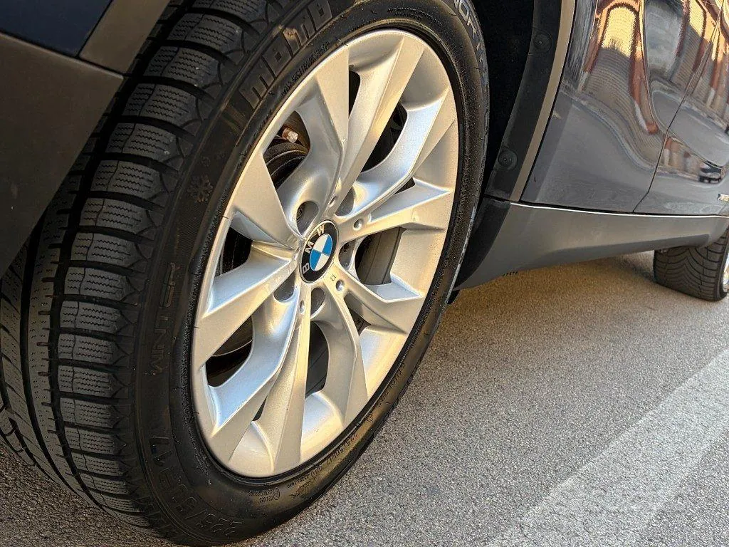 BMW X1 2012 photo 4