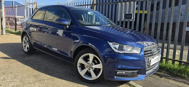 Audi A1 2016 photo 2