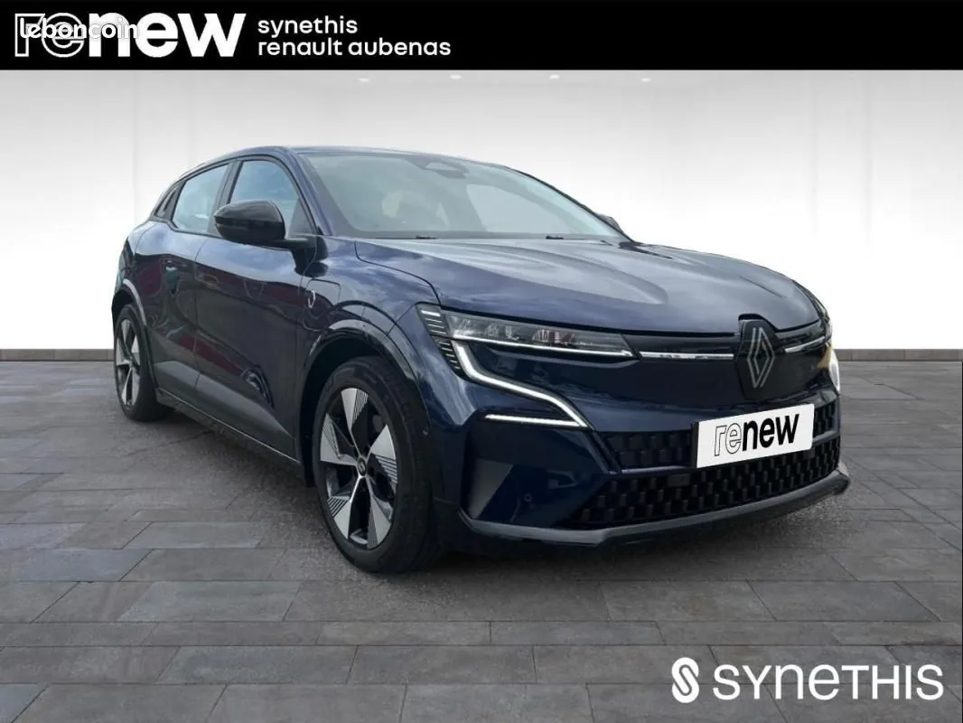 Renault Megane 2023 photo 2
