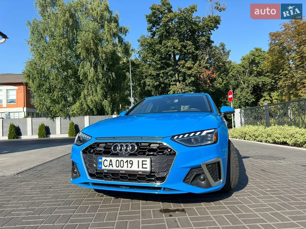 Audi A4 2022 photo 2