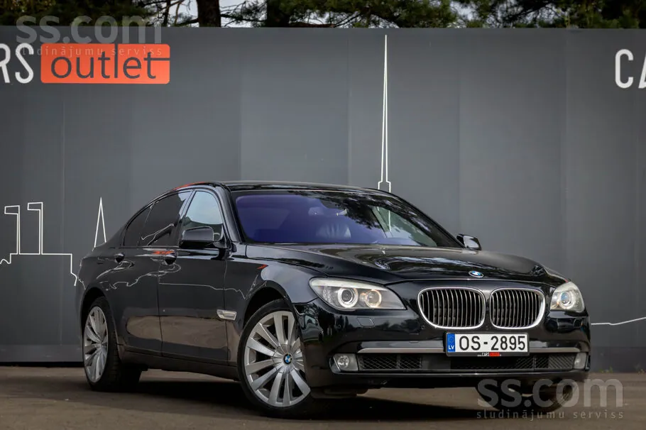 BMW 740 2011 photo 3