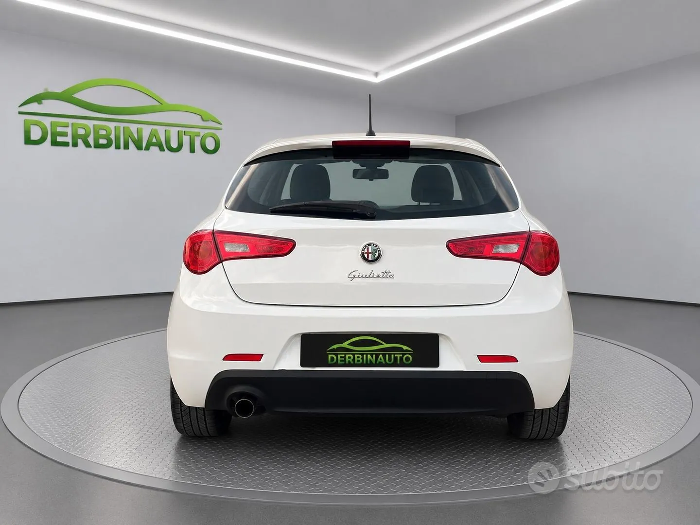 Alfa Romeo Giulietta 2011 photo 3