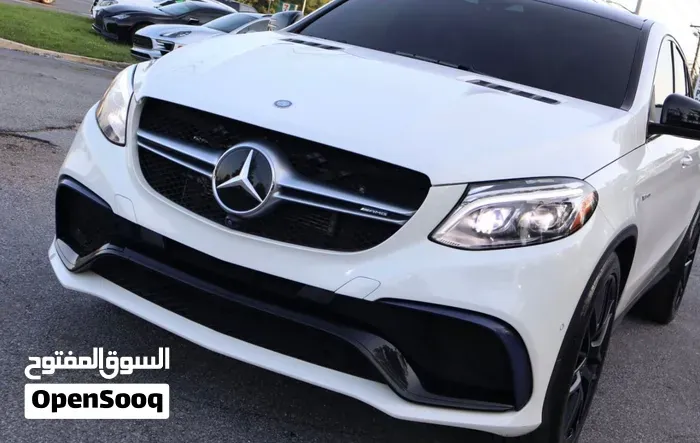 Mercedes-Benz Cle Class 2018 photo 2