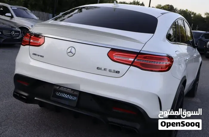 Mercedes-Benz Cle Class 2018 photo 3