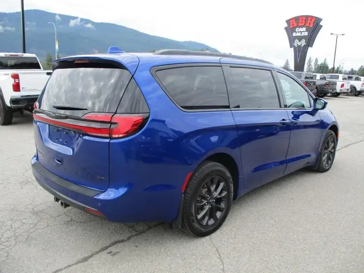 Chrysler Pacifica 2021 photo 5