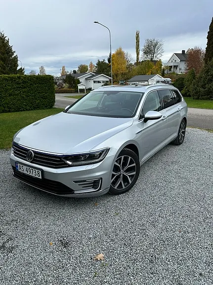 Volkswagen Passat 2016 photo 2
