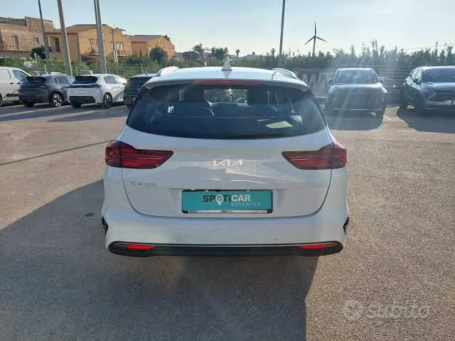 Kia Ceed 2022 photo 4