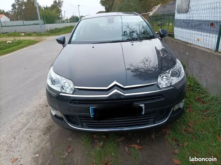 Citroen C5 2010 photo 3