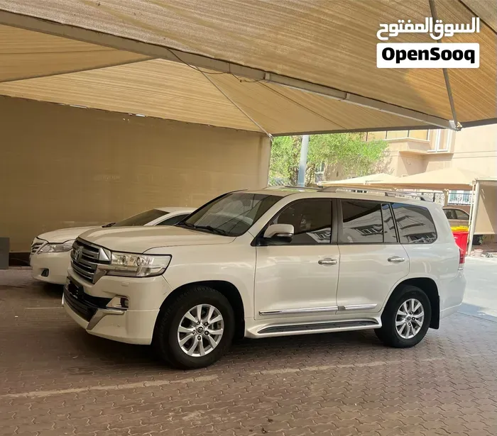 Toyota Land Cruiser 2018 photo 3