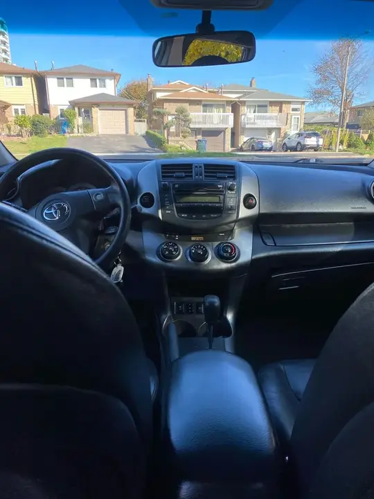 Toyota Rav4 2010 photo 5