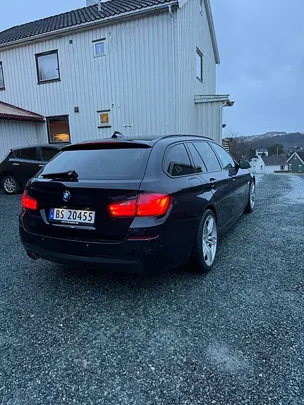 BMW 523I 2011 photo 4