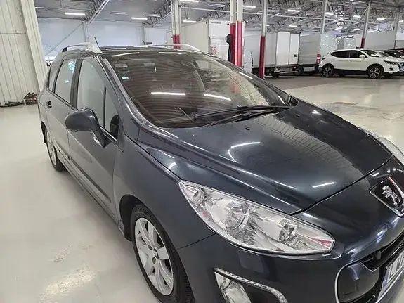 Peugeot 308 2011 photo 3