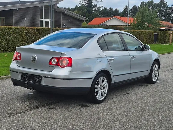 Volkswagen Passat 2005 photo 4