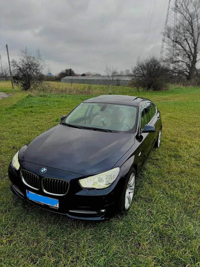 BMW 5 Series 2010 photo 3