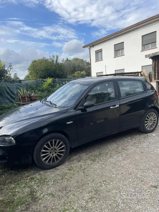 Alfa Romeo 147 2006 photo 3