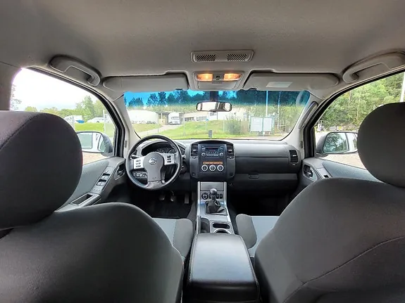 Nissan Navara 2015 photo 4