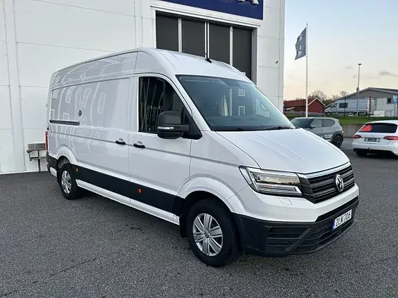 Volkswagen Crafter 35 2023 photo 2