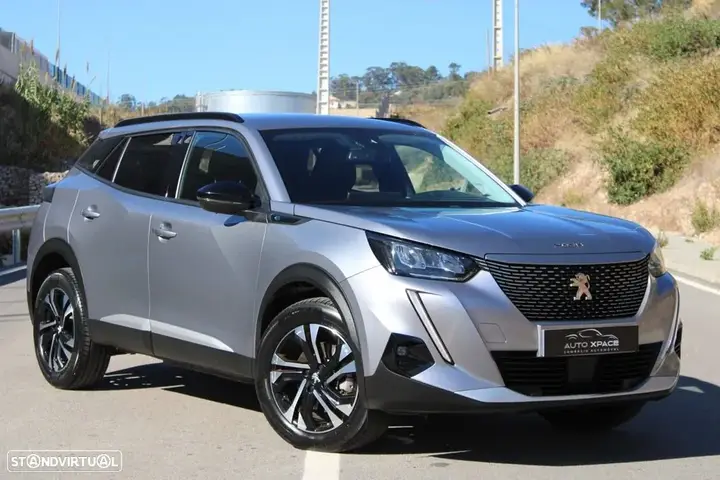 Peugeot E-2008
