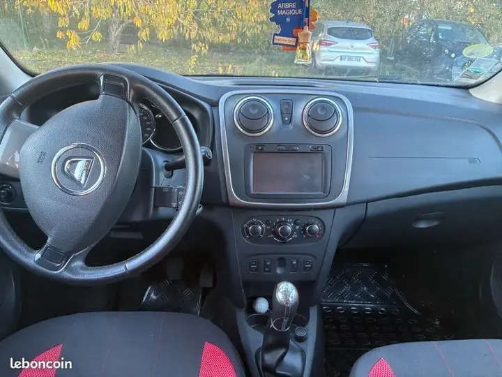 Dacia Sandero 2016 photo 3