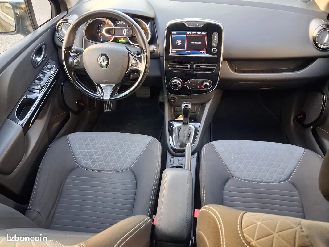 Renault Clio 2014 photo 2