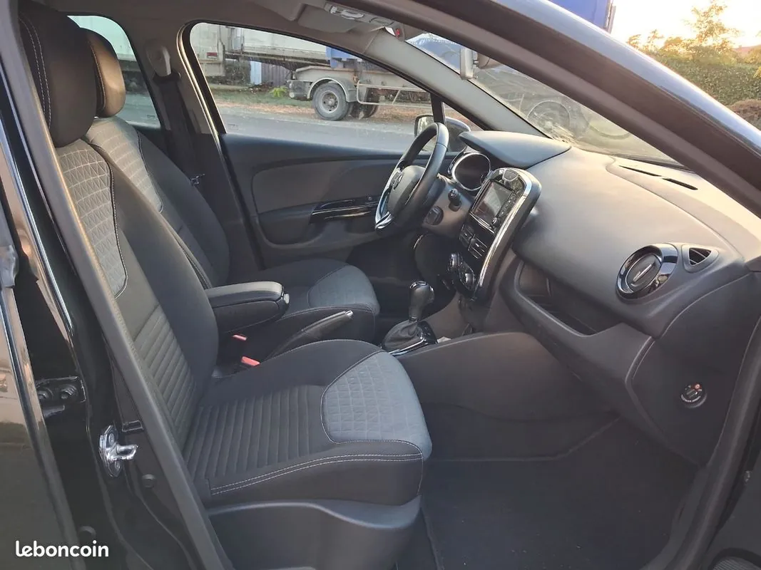 Renault Clio 2014 photo 4