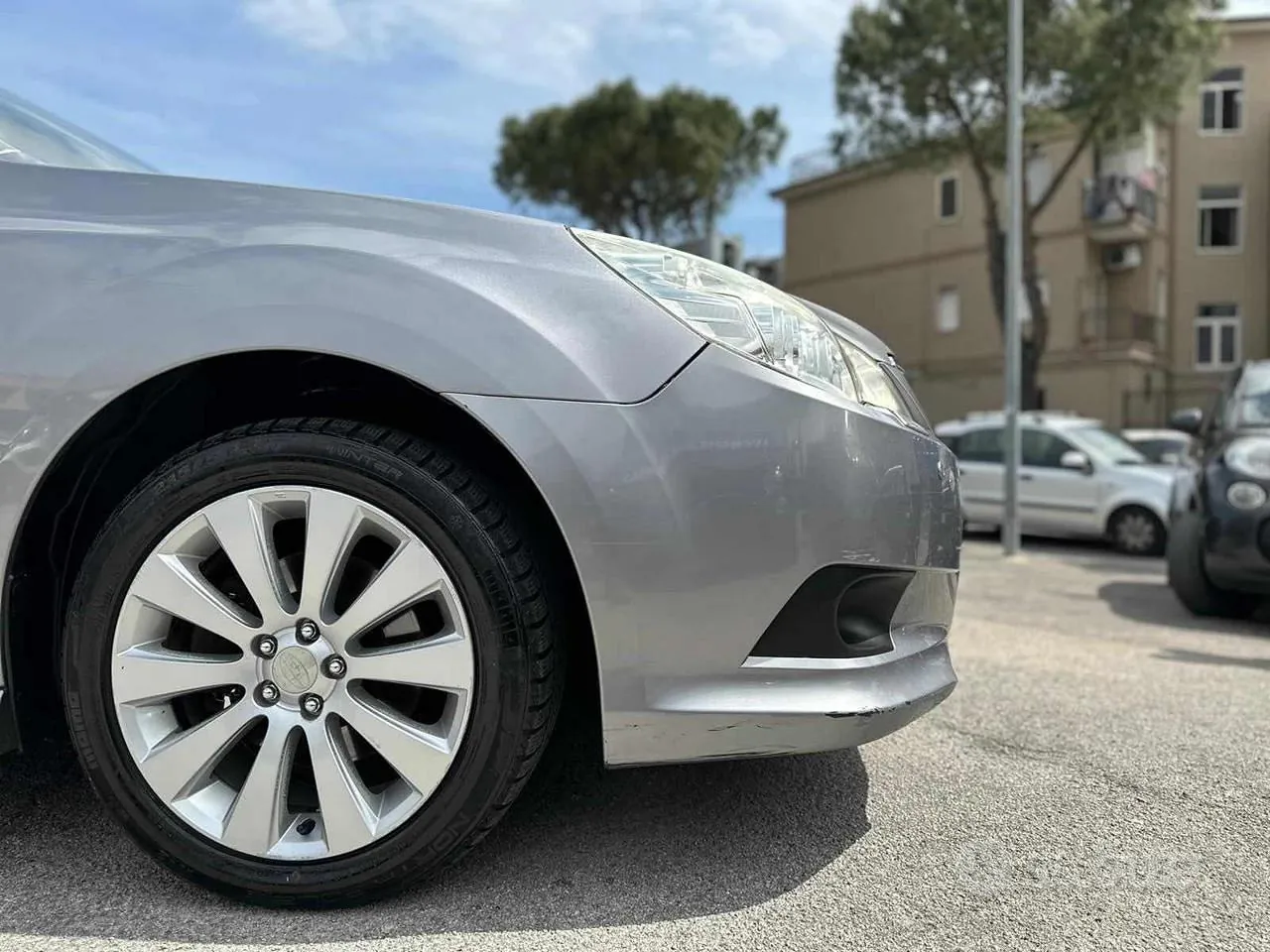 Subaru Legacy 2011 photo 3