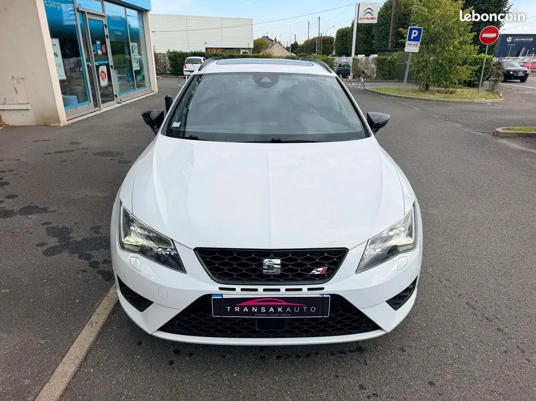 Seat Leon 2015 photo 2