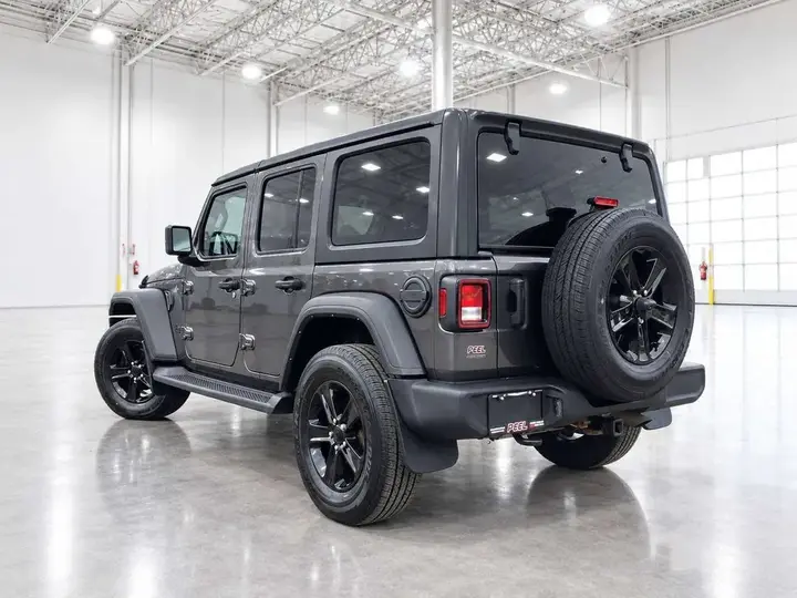 Jeep Wrangler 2023 photo 4